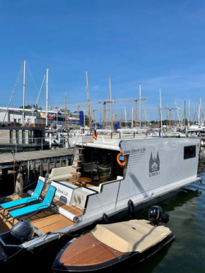 Hausboot mit Traumlage in Travemünde